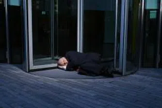 Модата сред милиардерите – демонстративен отказ от материални ценности