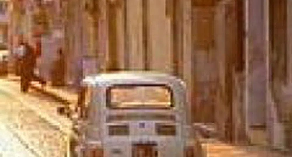 Купуваме все повече коли