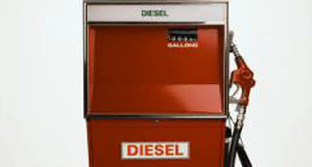 Дизелът най-скъп спрямо бензина от 15 години