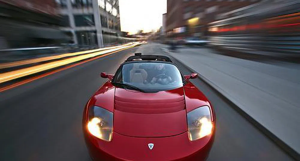 Tesla представя седана Model S