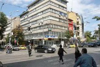 АФП: Българите приветстват Брюксел, че ще накаже корумпираните в тяхната страна