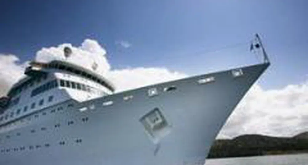 Във Финландия започна изграждането на най-големия пътнически кораб в света