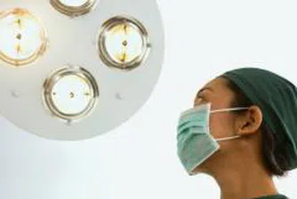 Само застрахователи с частни здравни фондове