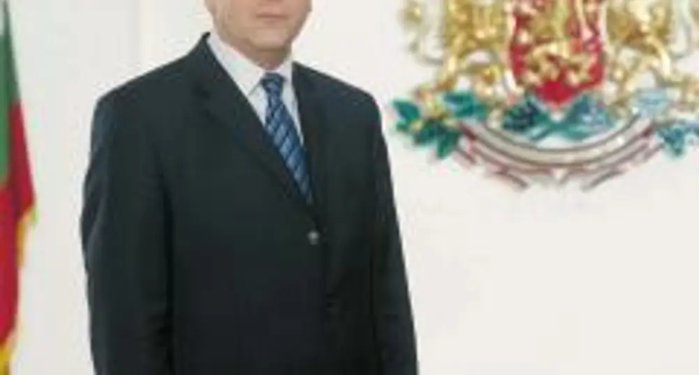 Интервю на президента Първанов предизвика противоречиви реакции сред депутатите