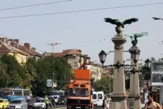 Горим десетачка на ден в задръстването