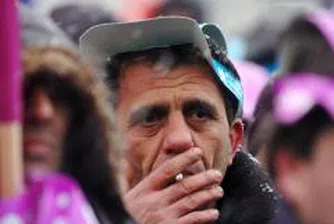 Работници в завод на „Арселор Митал“ нападнаха офиса на директора