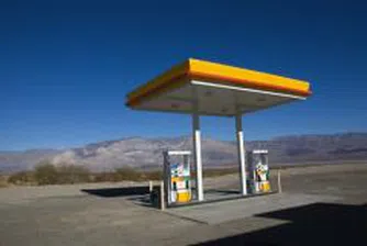 "Лукойл" купува бензиностанции в Турция