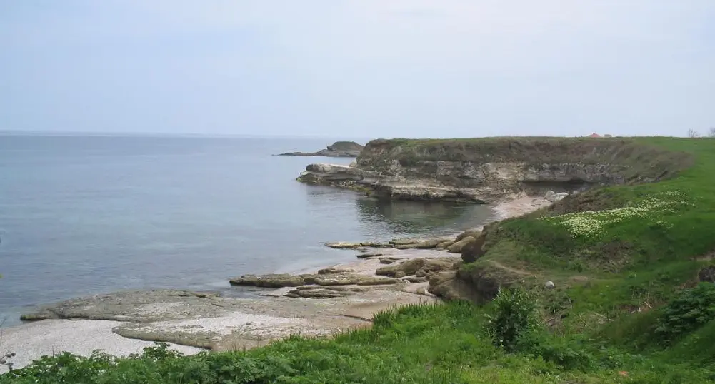 Банка продава земя до морето по 188 лв. на квадрат
