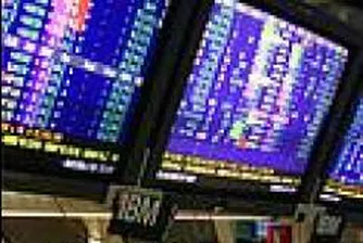 Индексът Dow Jones за пръв път завърши над 12 800 пункта вчера