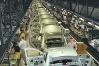 Спад с една четвърт в продажбите на нови коли в Европа