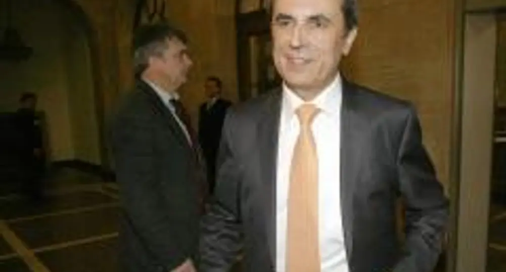 FinMin: Bulgaria To End Half-Year Period with Small Surplus