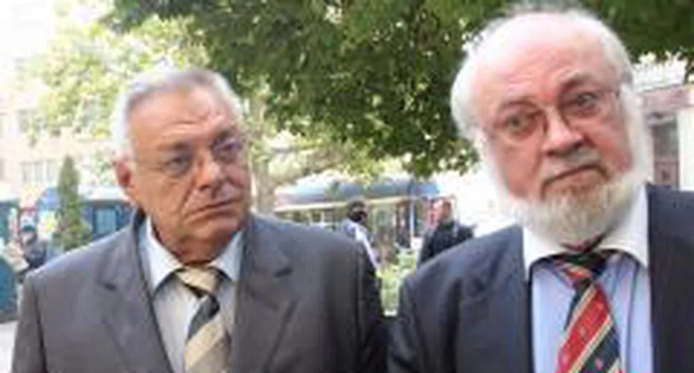 Синдикатите: Българите стоят над случващото се с доклада