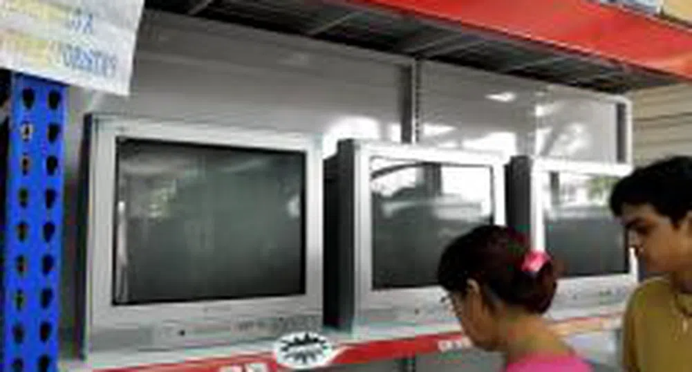 Куба отмени забраната за закупуване на мобилни телефони от населението