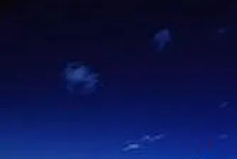 Петролът отстъпва от рекордно високите си нива