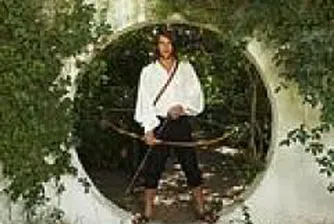 Гръцки Робинхудовци борят скъпотията