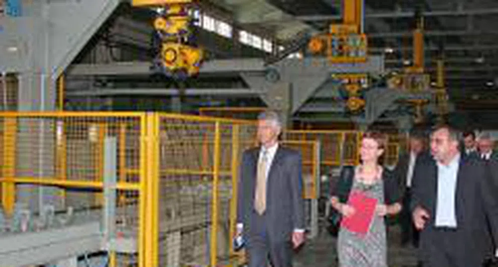 До края на годината продават малките заводи и поне два от големите в "Терем"