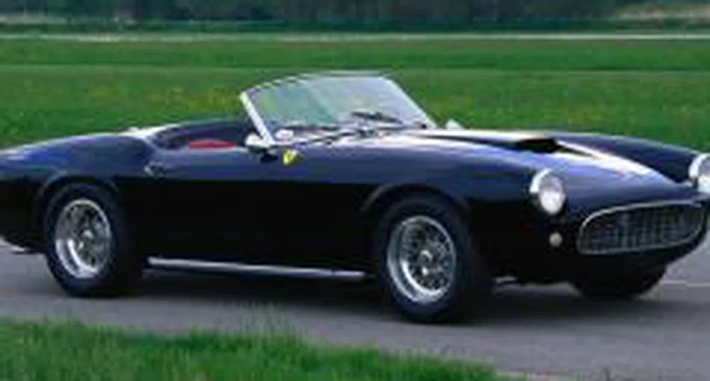 Ferrari 250 GT California Spyder продадено на търг за 7 млн. евро