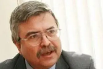 Банките изнасяли пари, защото са си техни