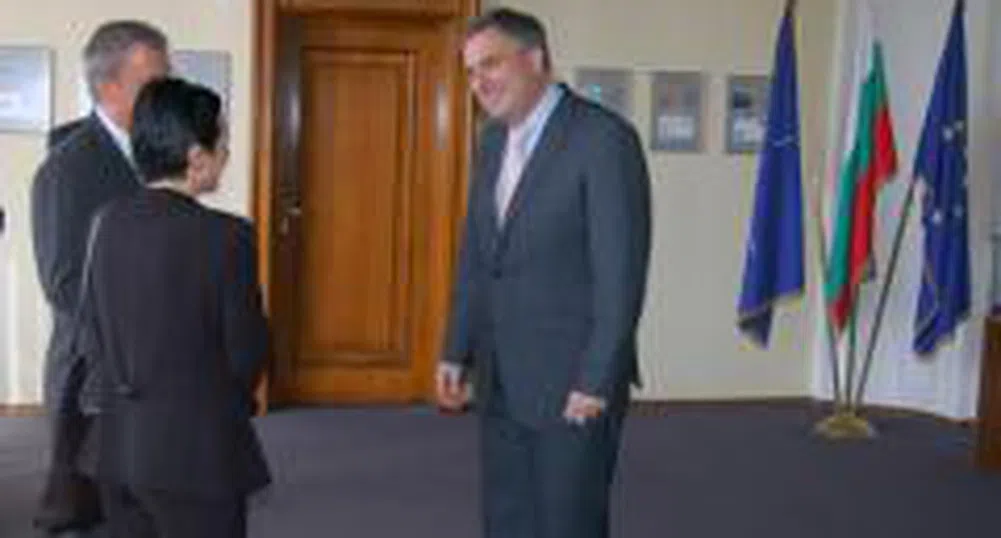 Калфин се срещна с директор в Световната банка за нашия регион