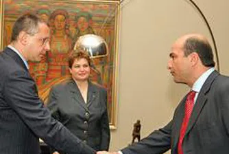 Станишев предлага да има специална група за работа по Търговския регистър