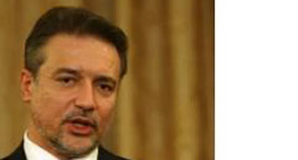 Данъчните служби в Скопие подгониха президента Бранко Цървенковски