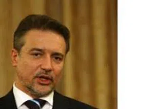 Данъчните служби в Скопие подгониха президента Бранко Цървенковски