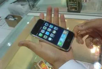 Италианец откри бъг в iPhone, пише писмо на Стив Джобс