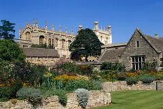 Дори университетът в Оксфорд търси спонсори