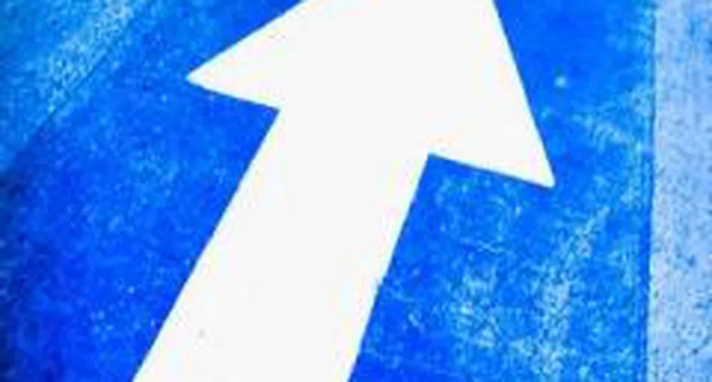 Продължава растежа на златото и петрола