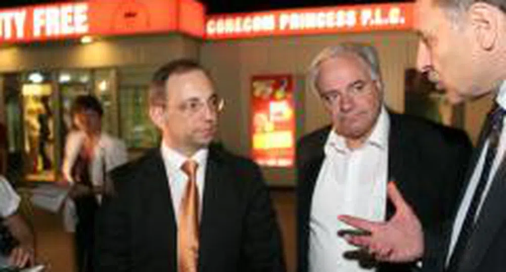 Затворихме 15 безмитни магазина и бензиностанции