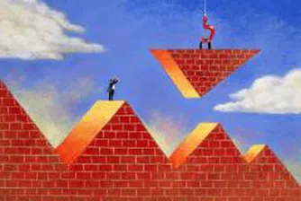 Спадът на американските и азиатските пазари продължава