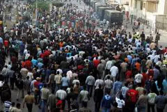 Протестите във Франция срещу цените на горивата обхващат нови сектори