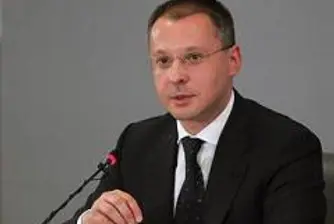 Станишев: Не може като ви боли зъб, да си отрежете главата
