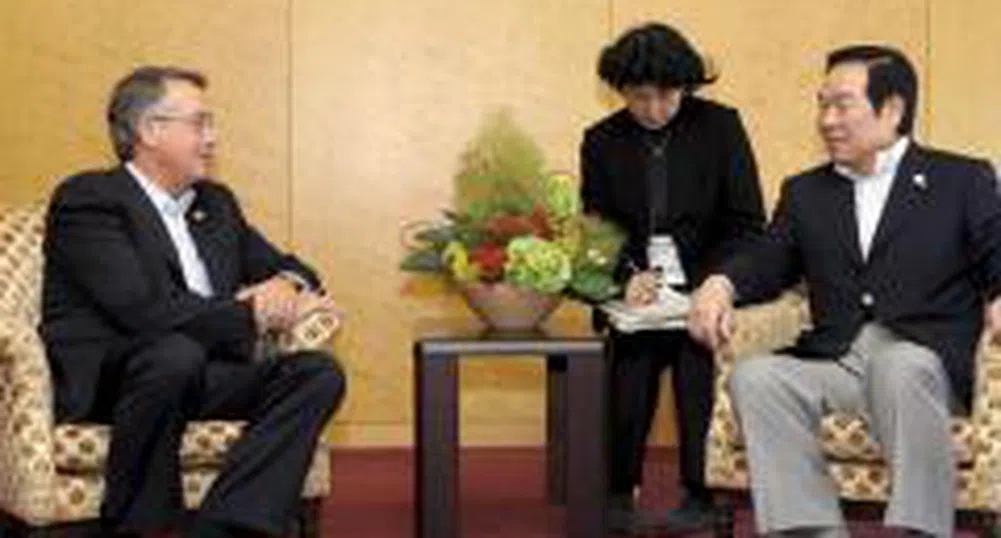 Министрите на финансите от Г-8 обсъждат цените на петрола и храните