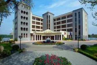 Мечтаете ли да пиете изискано вино в Шекспирова атмосфера? - "Дръстър" е вашето място