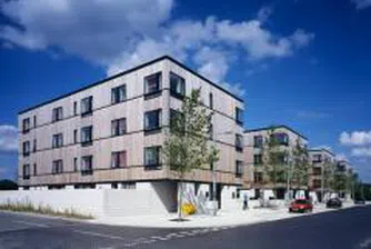 Брокери мамят клиенти с лъжливи обяви