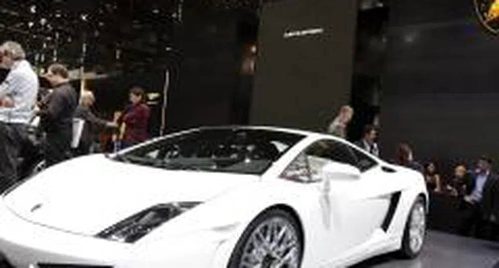 Дебютира новата „Ламборгини Галардо“