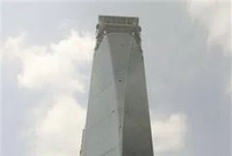 В Шанхай построиха третата по височина сграда в света