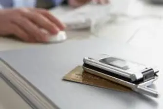 Прекратиха търговете за 4 и 5 GSM - оператор