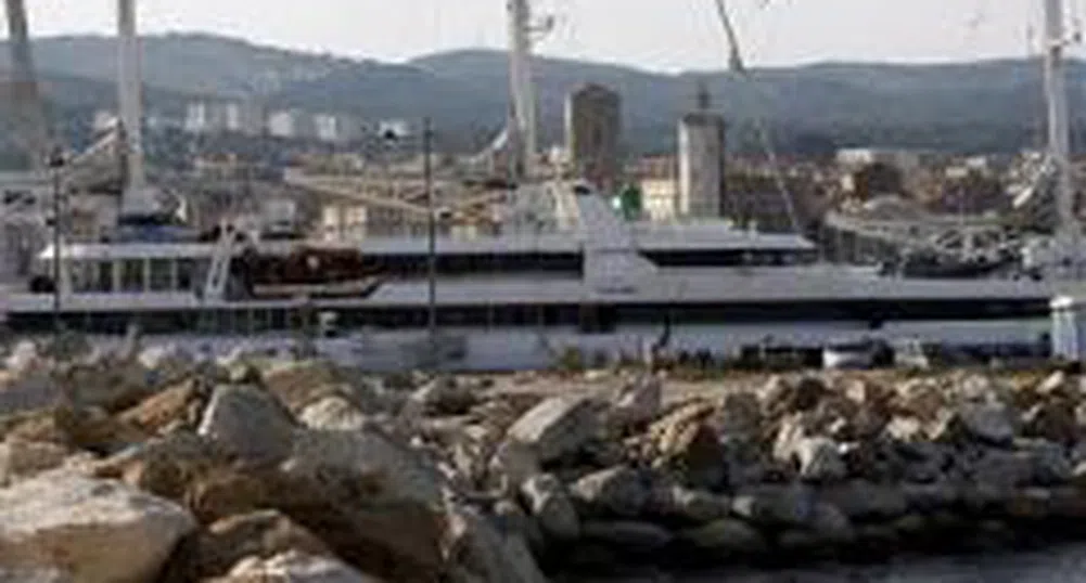 Спорът за порт Лом влезе във ВАС