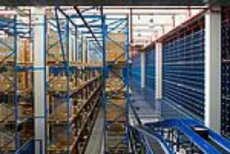 „Сименс” планира да съкрати около 15 000 служители