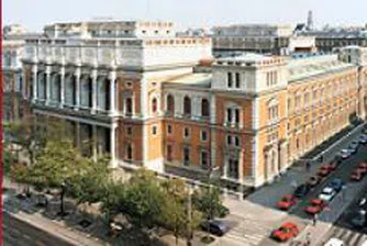 Виенската борса става най-голямата в ЦИЕ с мажоритарния си дял в унгарската