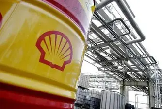 Печалбата на Shell пада с 62%