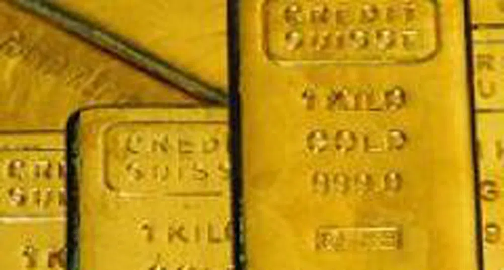 Спад на златото и петрола заради силата на долара