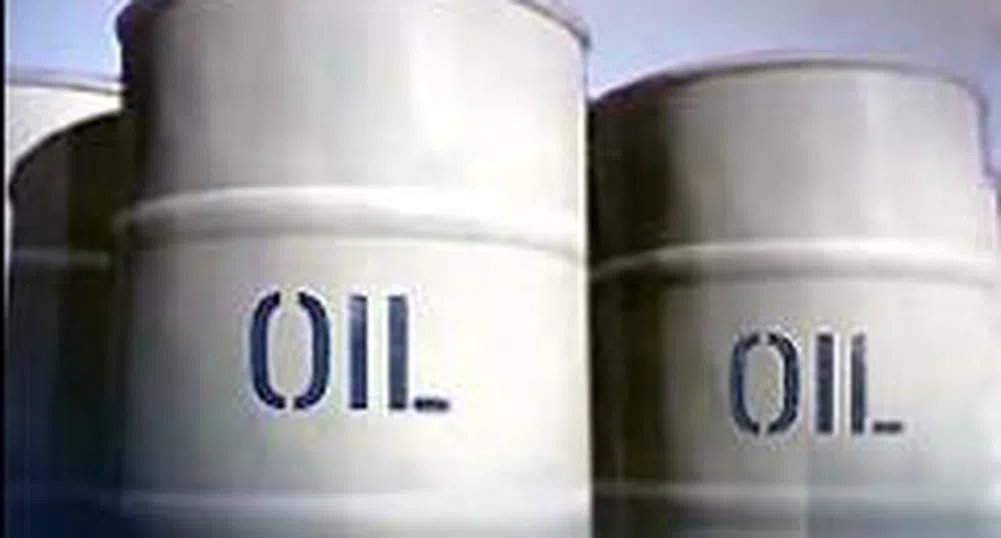 Петролът премина 139 долара за барел, Dow Jones загуби близо 400 пункта