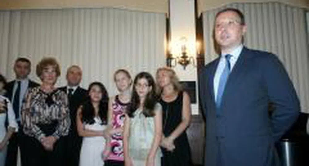 Държавно субсидиран фонд ще подпомага проекти на българите в чужбина