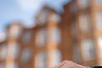 Куантум Дивелопмънтс купи два имота във Велико Търново