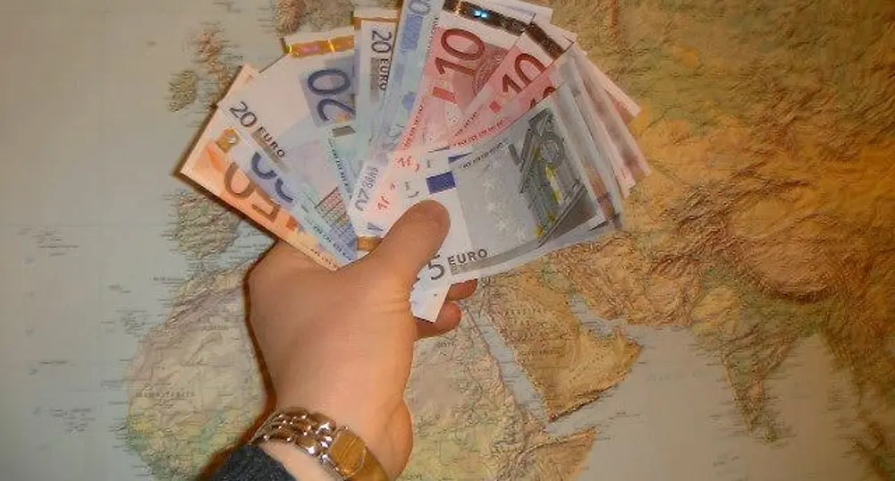 Продажбите на дребно в Еврозоната падат с 4%
