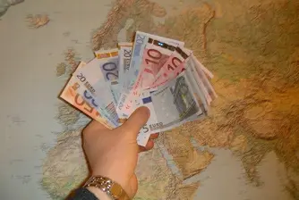 Продажбите на дребно в Еврозоната падат с 4%