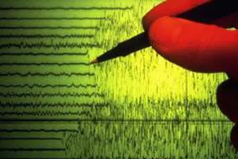 След взривовете и земетресение